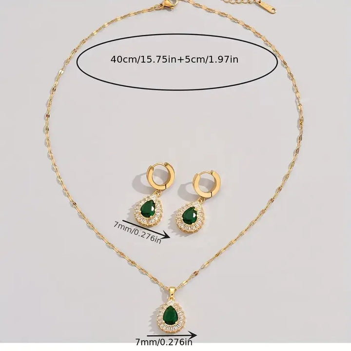 Carmen | Women’s jewelry set with emerald teardrop pendant and earrings