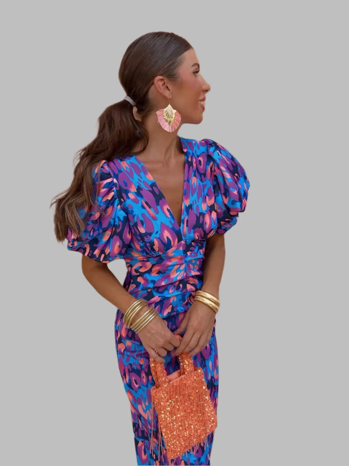 Alira | Pleated sleeve dress with defined waist