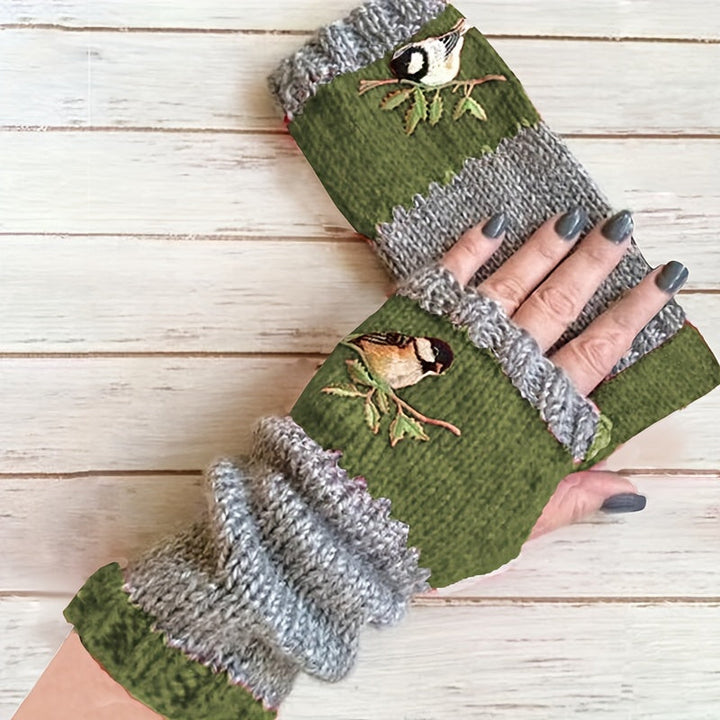 Avery | Fingerless gloves with delicate embroidery