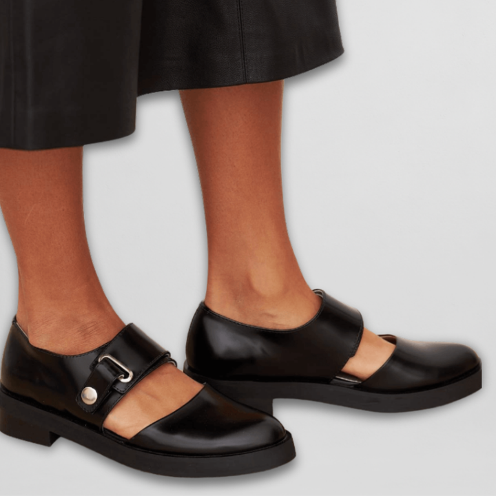 Priscilla | Women’s buckle shoes with retro-inspired design and low heel