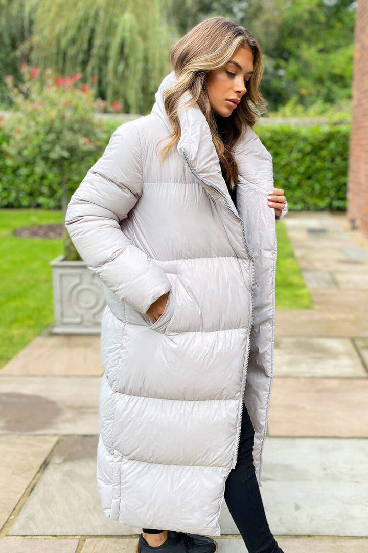 Klara |  Women’s long oversized puffer coat