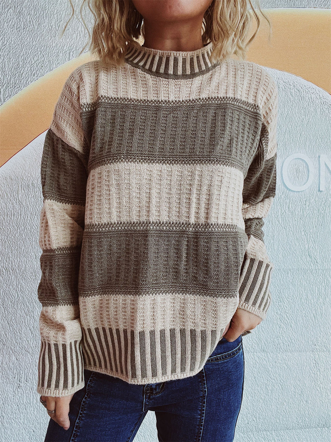 Effie | Women’s casual knitted sweater with round neckline and rib detail