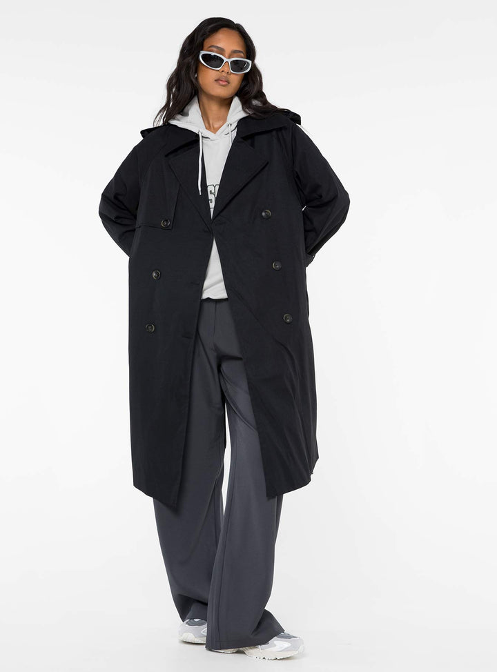 Audrey | Women’s oversized trench coat with lapel collar and waist tie