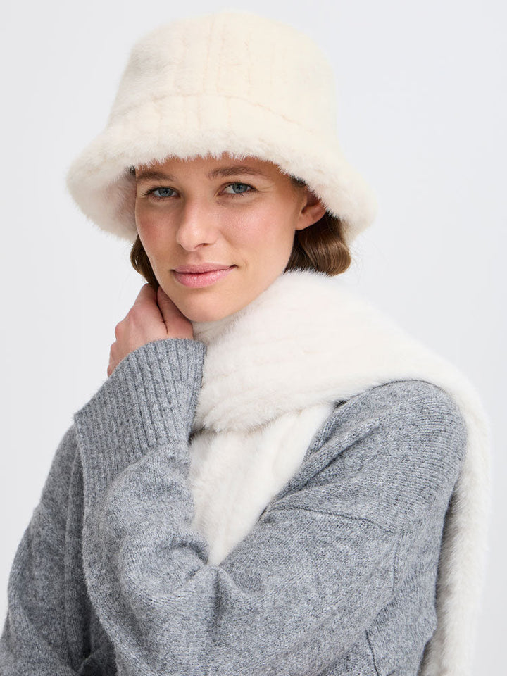 Astrid | Women’s faux fur fluffy bucket hat