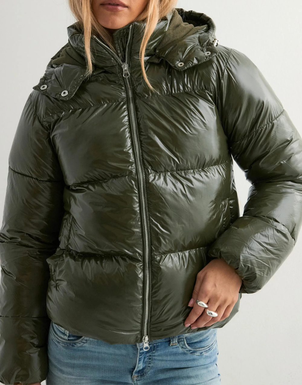 Ava | Women’s glossy hooded puffer jacket
