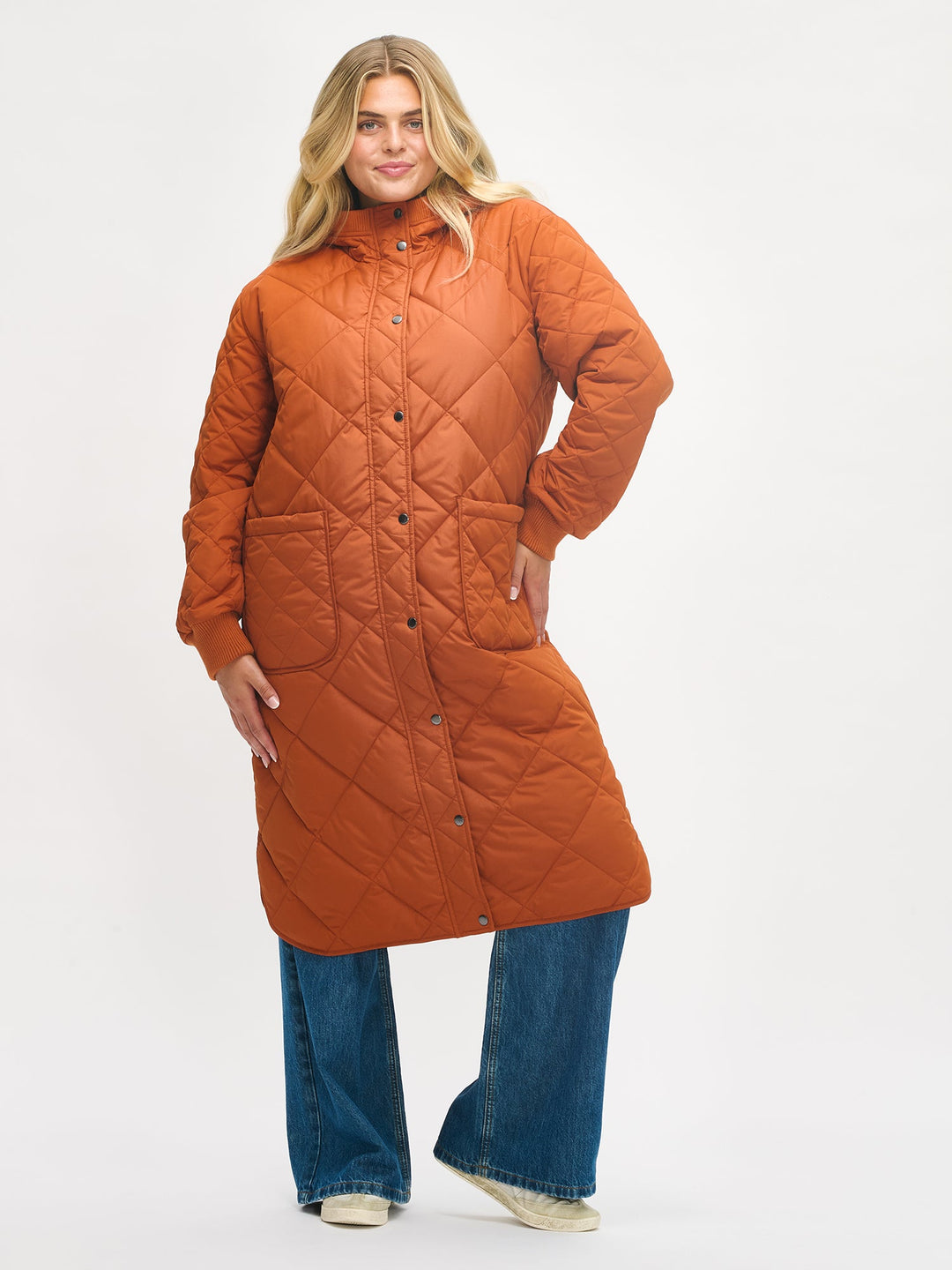 Solana | Women’s long quilted hooded coat with oversized patch pockets