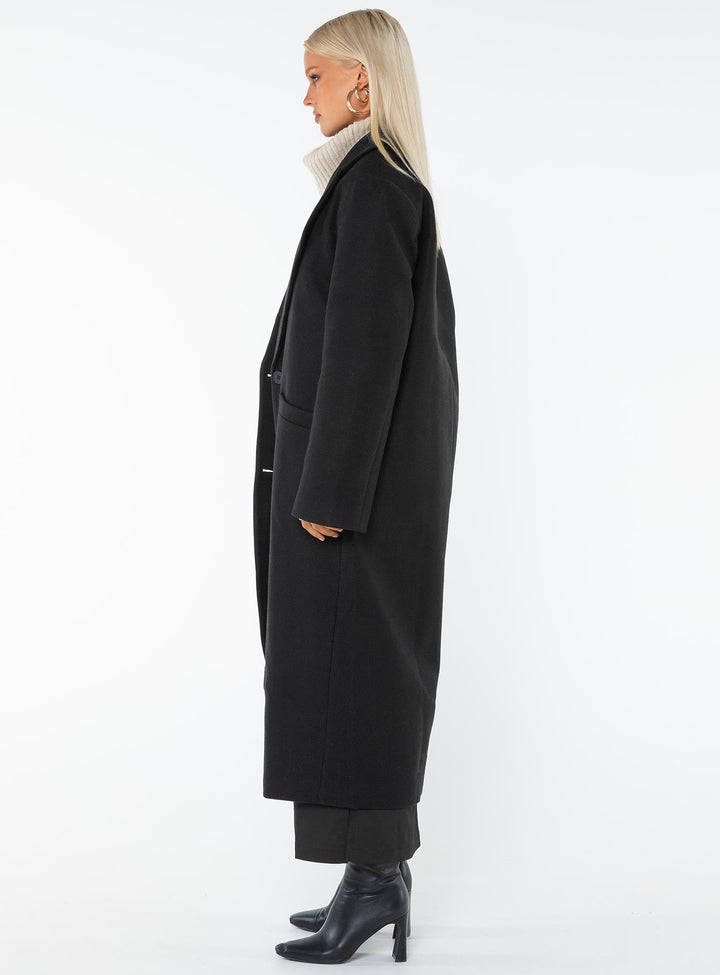 Olga | Women’s long trench coat with lapel collar and button fastening