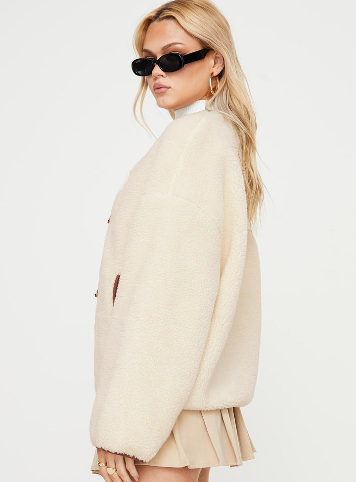 Sara | Women’s oversized teddy coat with contrast clasp detail