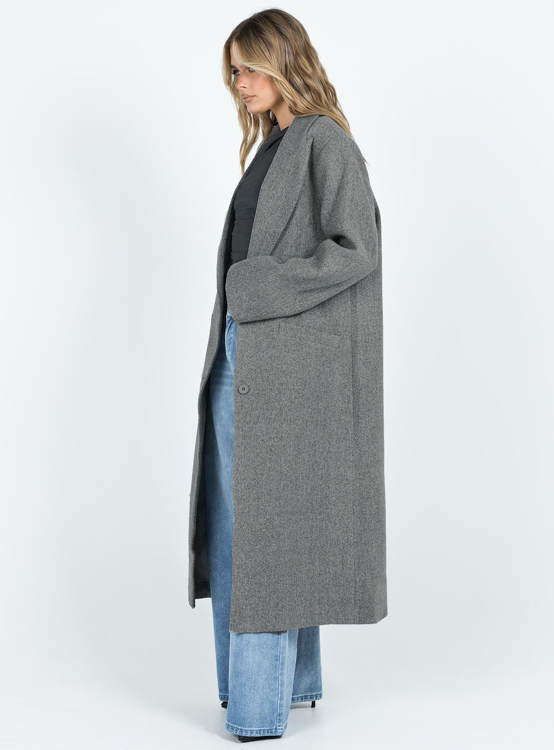 Irene | Women’s long trench coat with lapel collar and front button fastening
