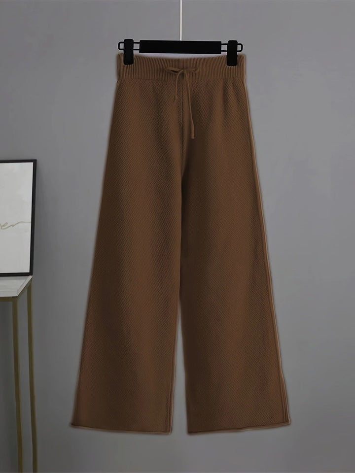 Maria | Women’s knit lounge set with crew neck and wide-leg pants
