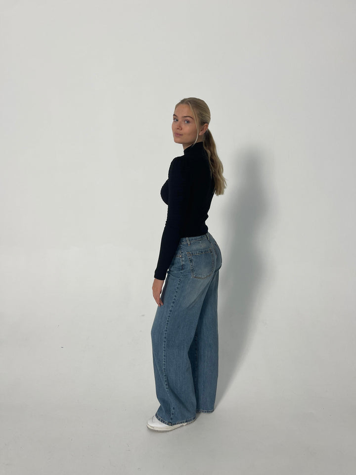 Vanna | Women’s straight-leg denim jeans