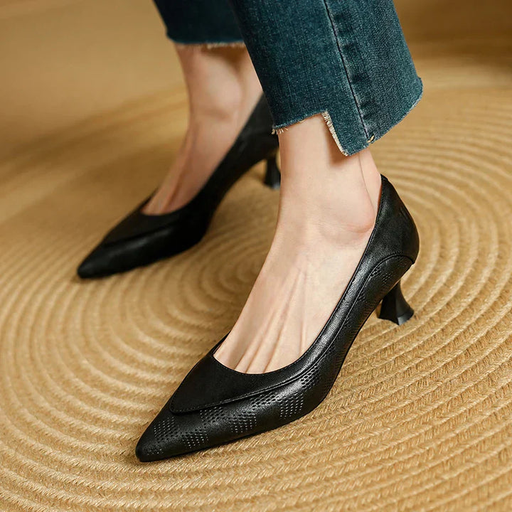 Ramona | Women’s mid heel pumps with pointed toe