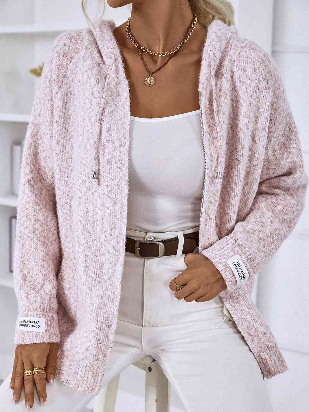 Pia | Women’s zip-up hoodie with drawstring hood and versatile styling