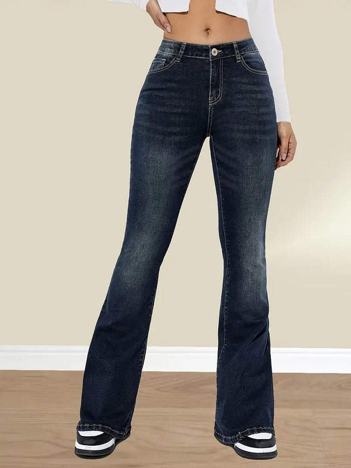 Jerra | Women’s slim flare pants with modern cut and versatile design