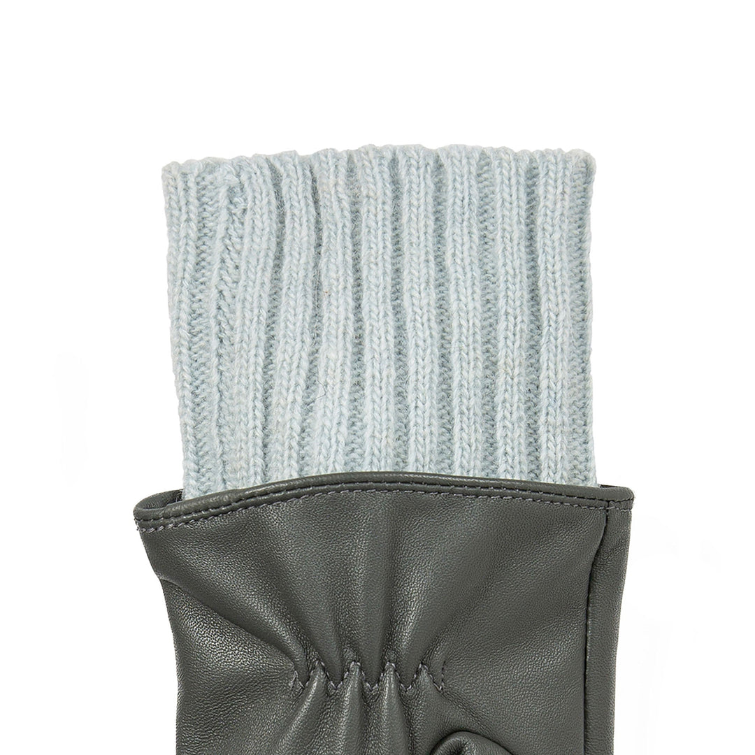 Hazel  | Women’s winter gloves with knit cuffs and stitched detail