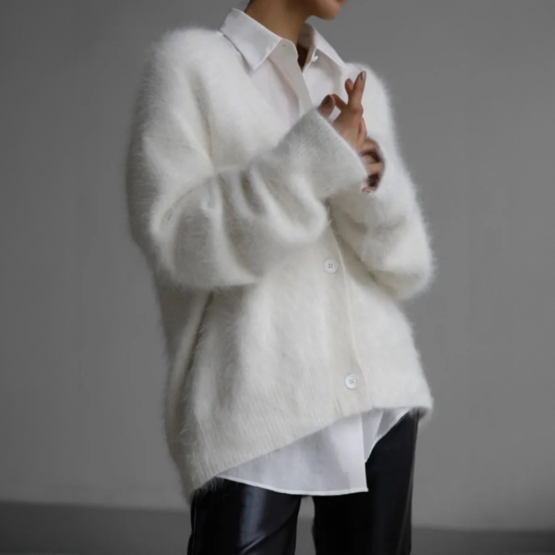 Donna | Women’s knit cardigan with modern versatile design