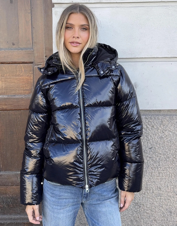 Ava | Women’s glossy hooded puffer jacket