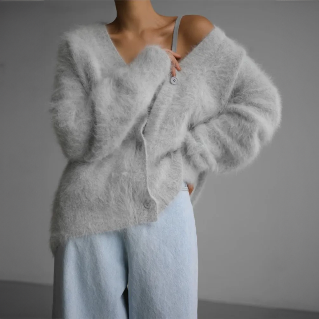 Donna | Women’s knit cardigan with modern versatile design