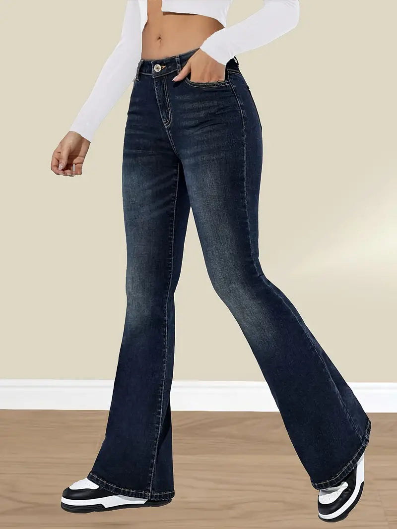 Jerra | Women’s slim flare pants with modern cut and versatile design
