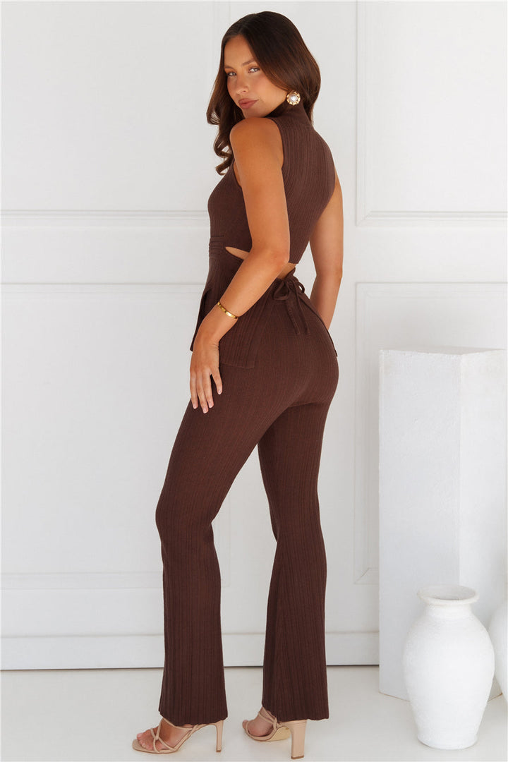 Dess | Women’s ribbed knit sleeveless top and flared pants set