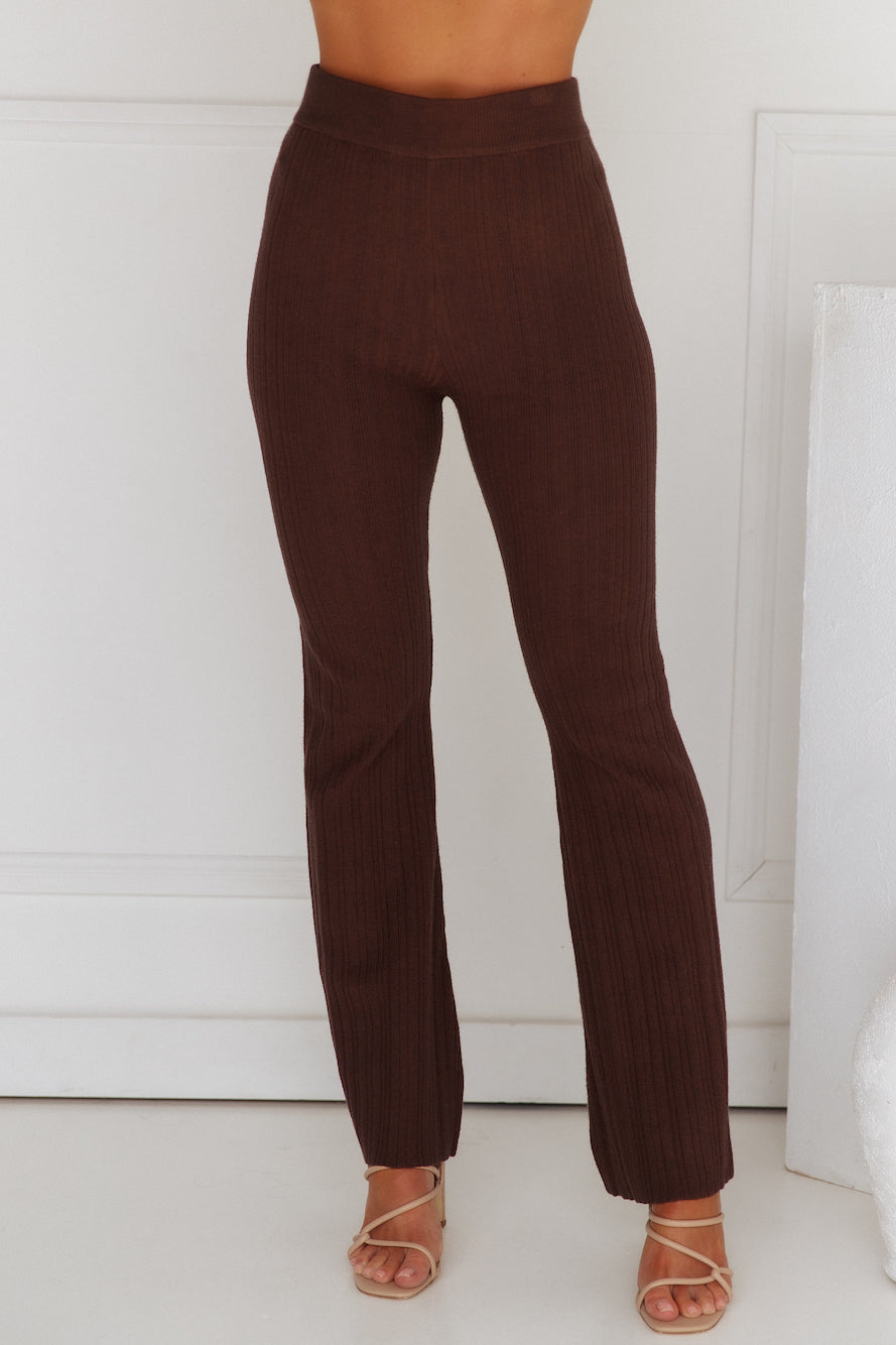 Dess | Women’s ribbed knit sleeveless top and flared pants set