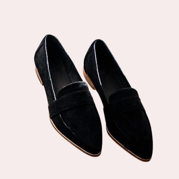 Women’s loafers with round toe and stitched edge