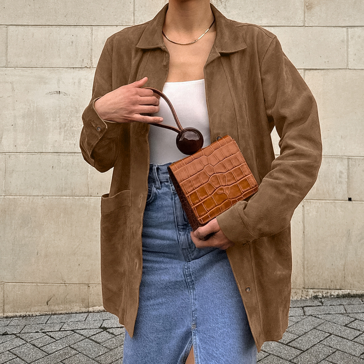 Thea | Women’s oversized coat with classic collar and relaxed silhouette