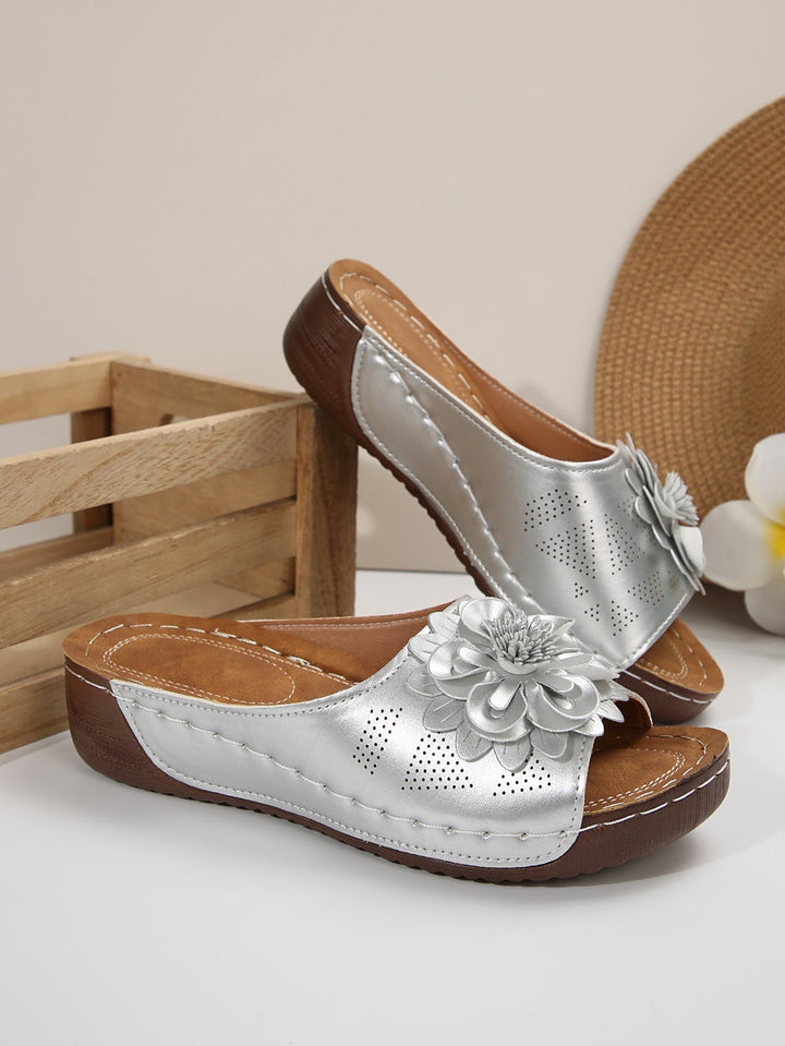 Ave | Flower wedge sandals