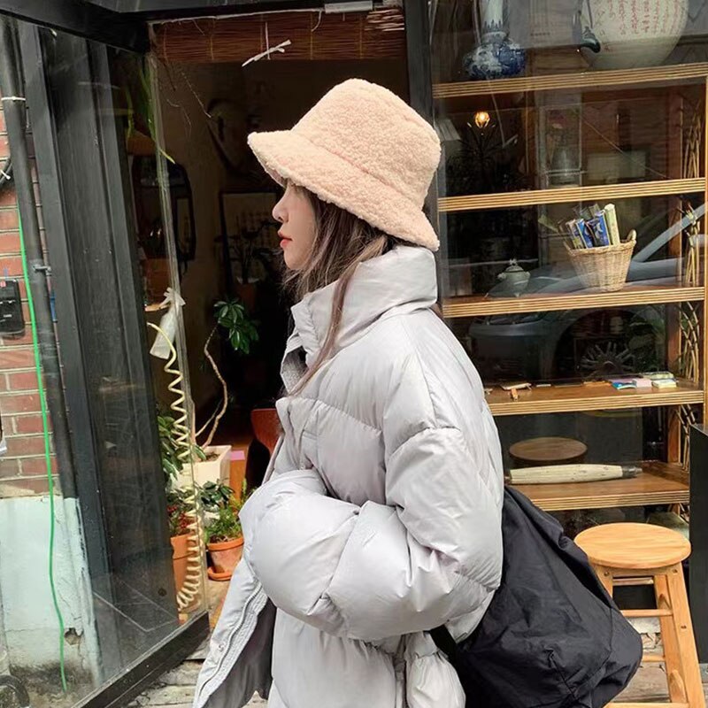 Jolly | Women’s bucket hat with lined interior and classic shape