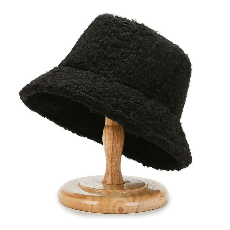 Jolly | Women’s bucket hat with lined interior and classic shape