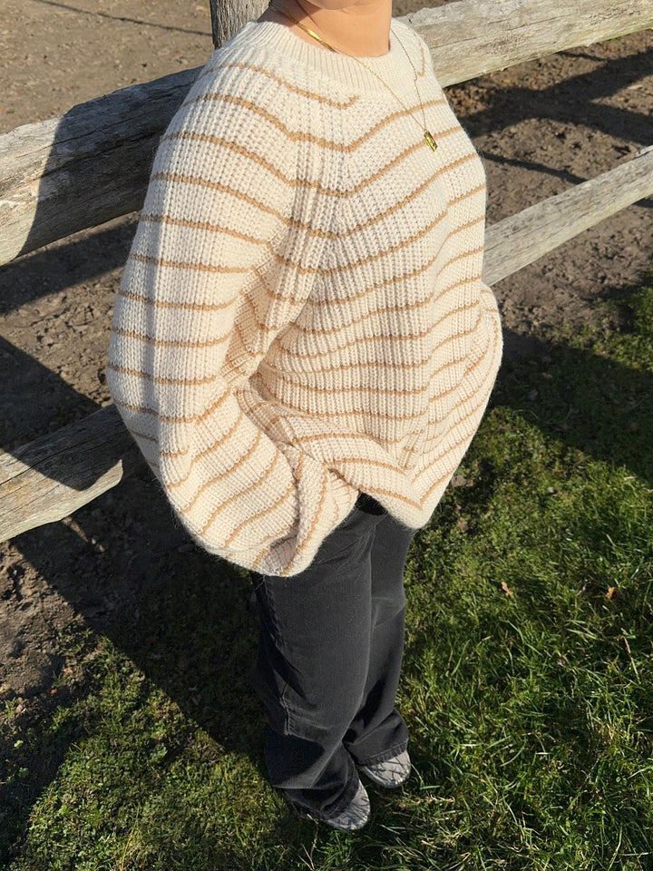 Glendy | Women’s striped knit sweater with balloon sleeves