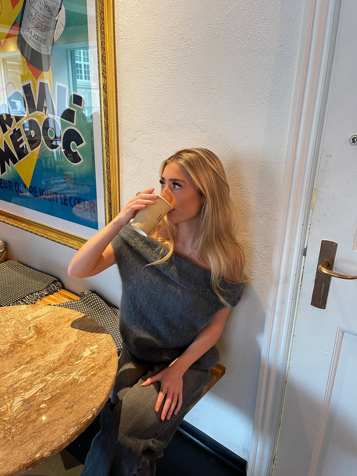 Esme | Women’s knit blouse with off-shoulder design