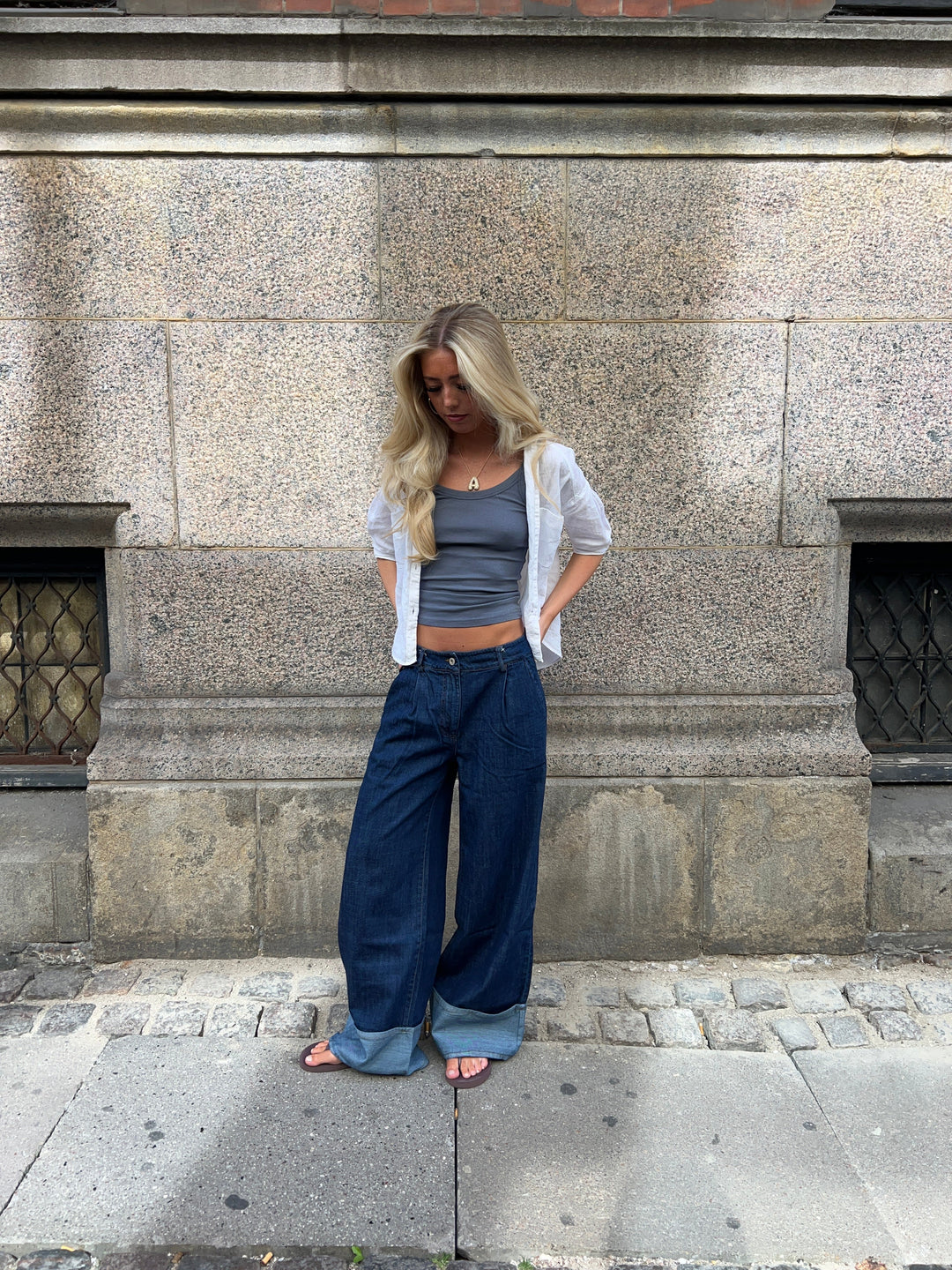 Mercie | Women’s low-rise wide-leg jeans with folded hem