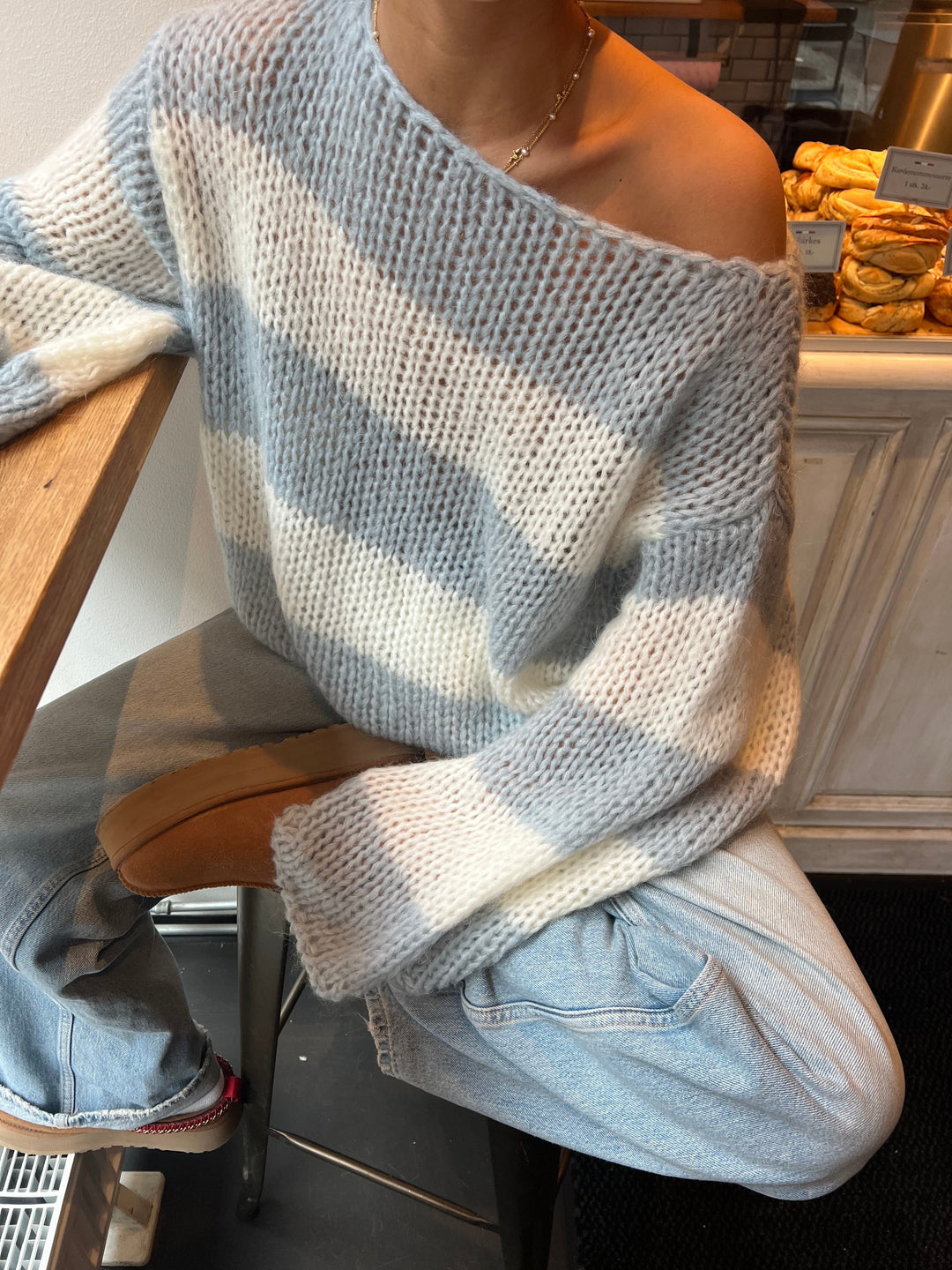 Celeste | Women’s knit sweater with oversized round neck design