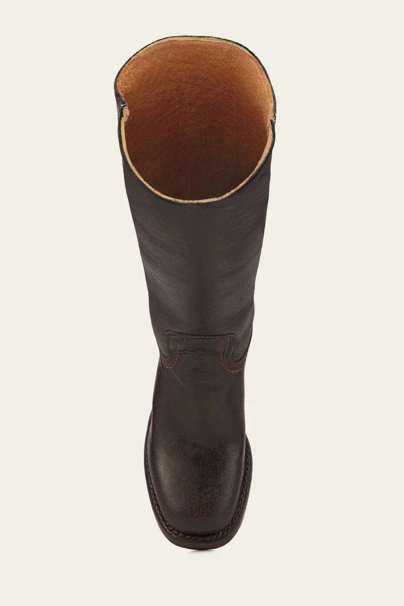 Women’s high boots with rounded toe and low heel