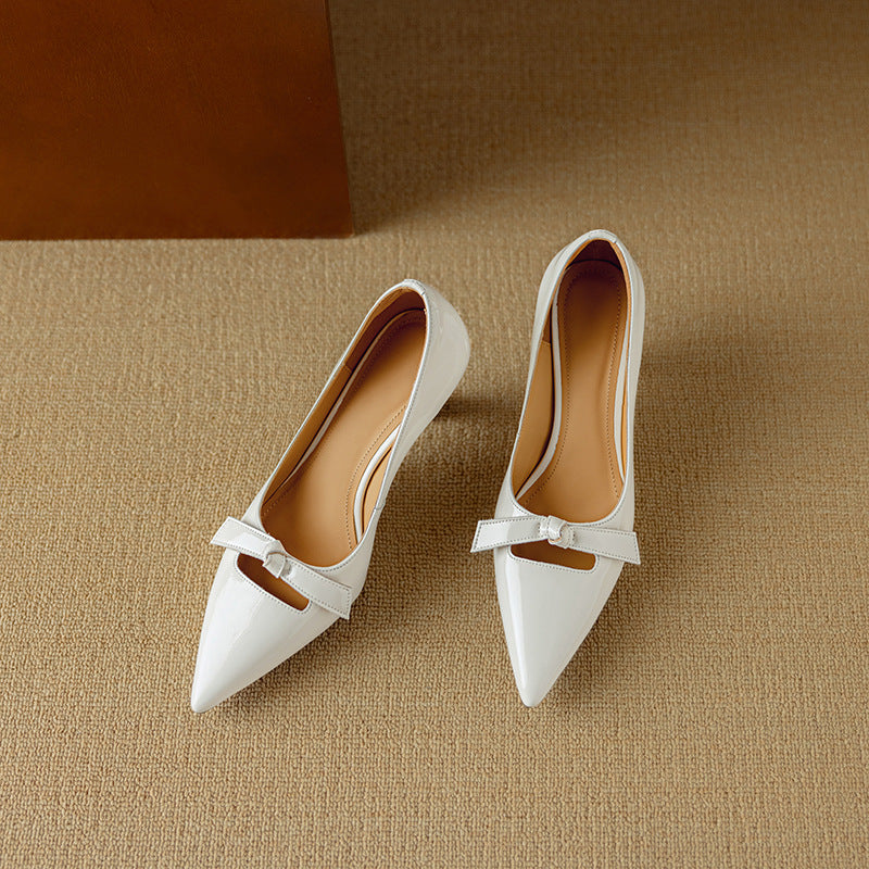 Shiela | Women’s pumps with pointed toe and bow detail
