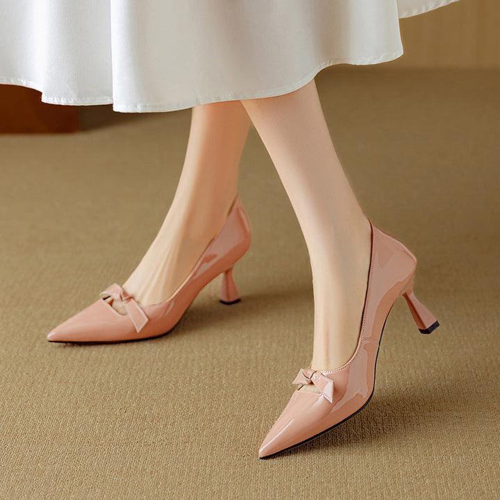 Shiela | Women’s pumps with pointed toe and bow detail