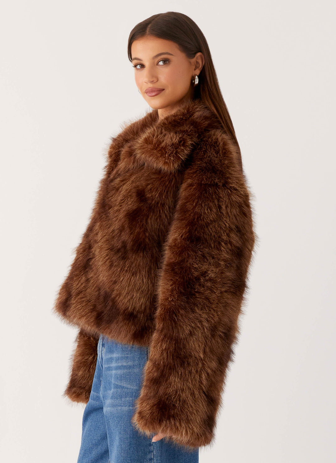 Ayra | Women’s cropped faux fur jacket with collar