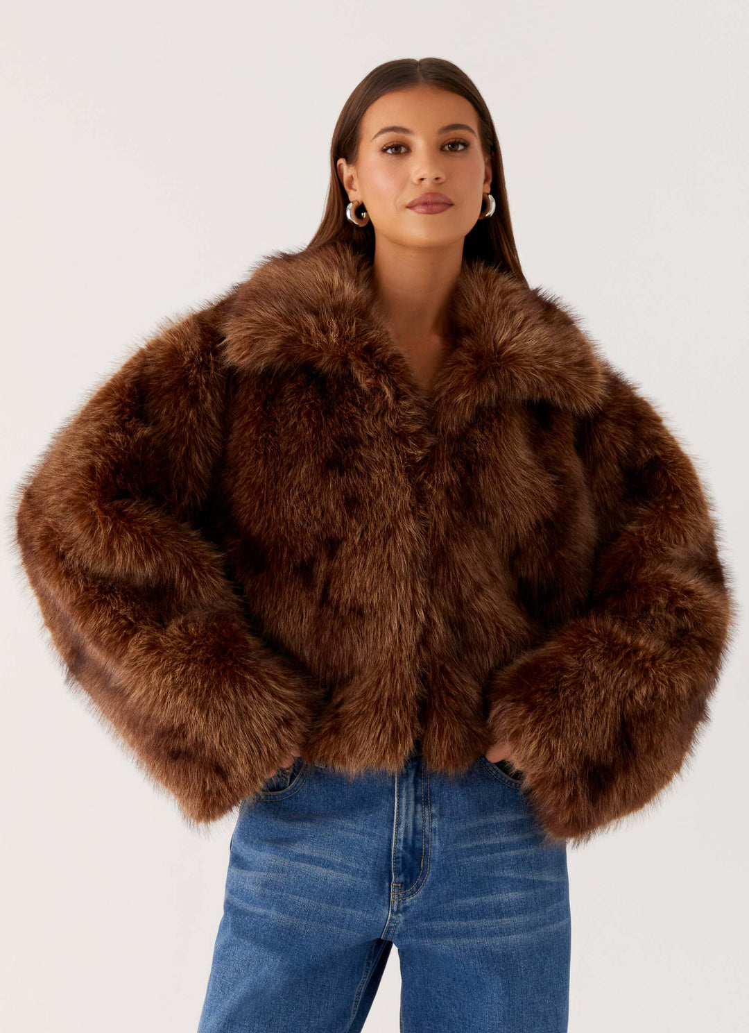 Ayra | Women’s cropped faux fur jacket with collar