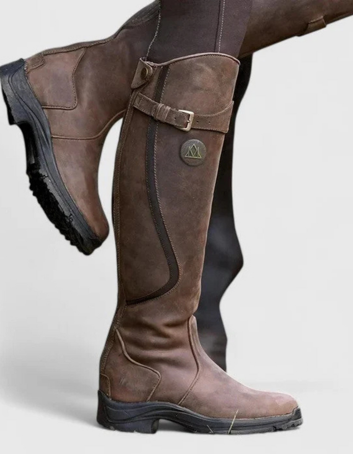Gail | Women’s riding boots with buckle detail and contoured silhouette