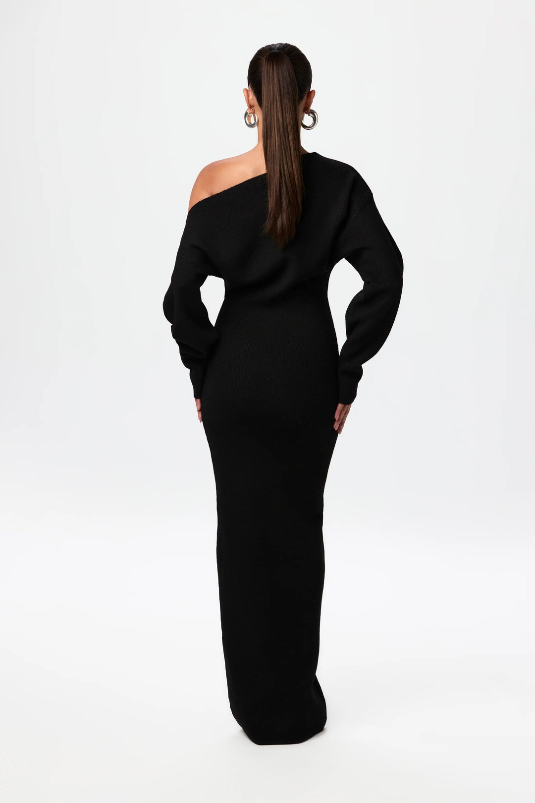 Vanessa | Off-shoulder elegant midi dress for day and evening wear