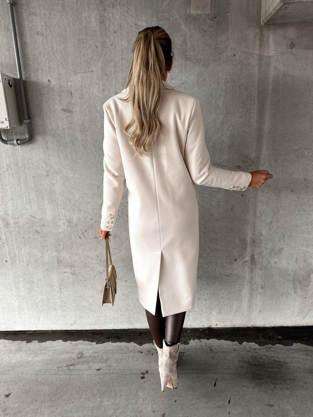 Olivia | Women’s long double-breasted coat with straight fit and blazer collar