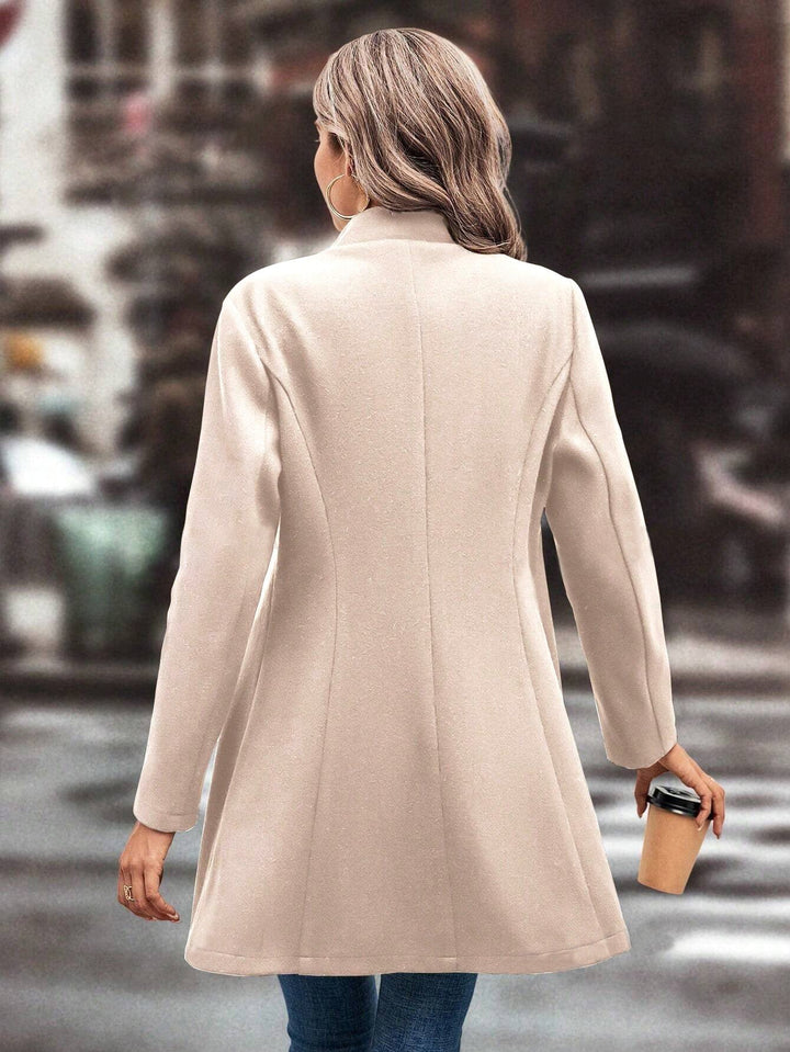 Ava | Women’s slim-fit blazer coat with notch lapel and button closure