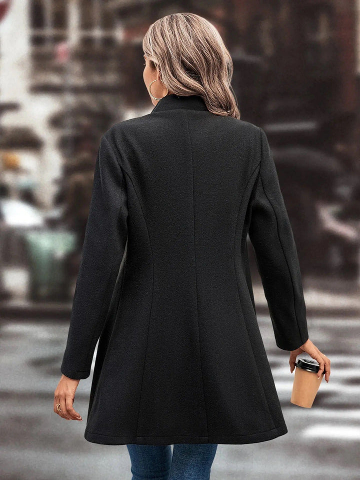 Ava | Women’s slim-fit blazer coat with notch lapel and button closure