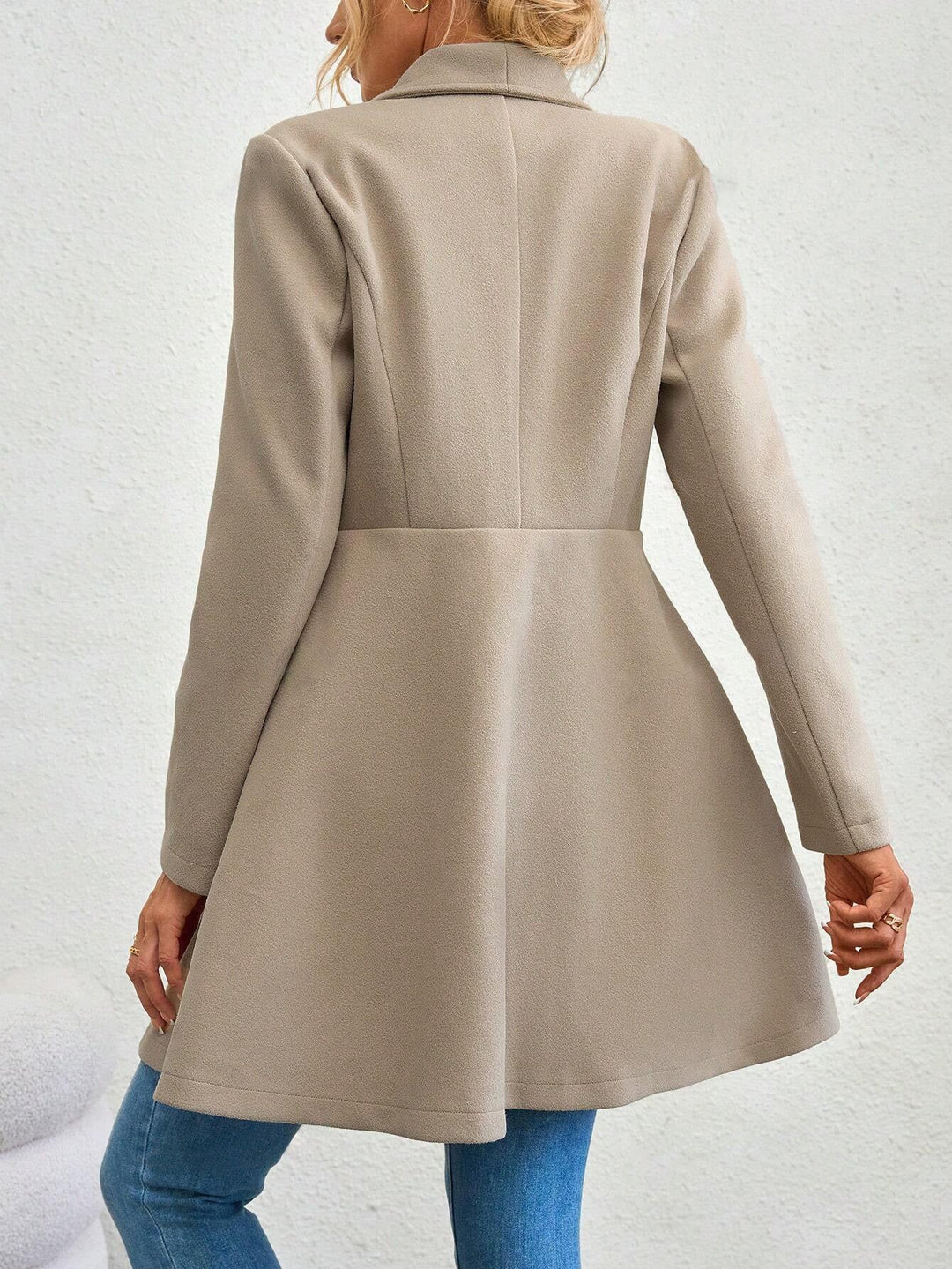 Emma | Women’s long slim-fit coat with notch lapel and button closure