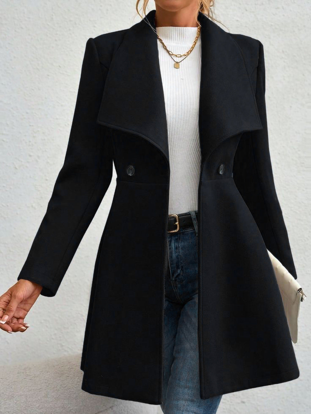 Emma | Women’s long slim-fit coat with notch lapel and button closure