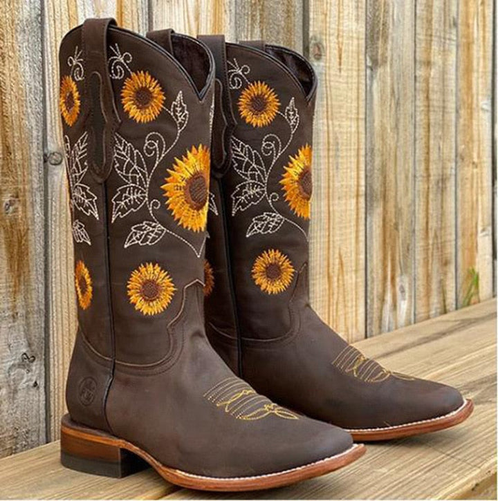Sutton | Floral embroidered western boots