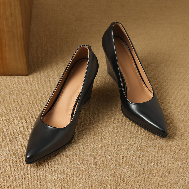 Veronica | Women’s pumps with pointed toe and block heel