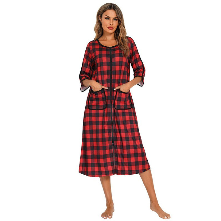 Lena | Women’s long bathrobe with hood, zipper closure and side pockets