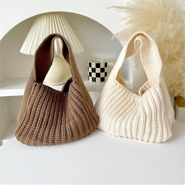 Cali | Women’s hobo bag with sculpted texture and wide strap
